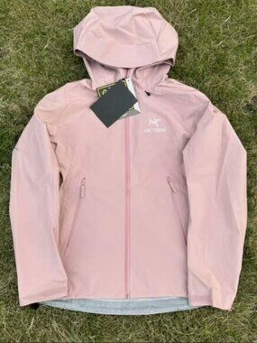 Arc'teryx Beta LT Light Pink Waterproof Windproof Hardshell Jacket, Size S